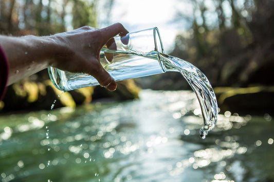 1-Liter-Trinkglas aus recyceltem Glas – HydroGlas für nachhaltige Hydration und gesünderes Trinken